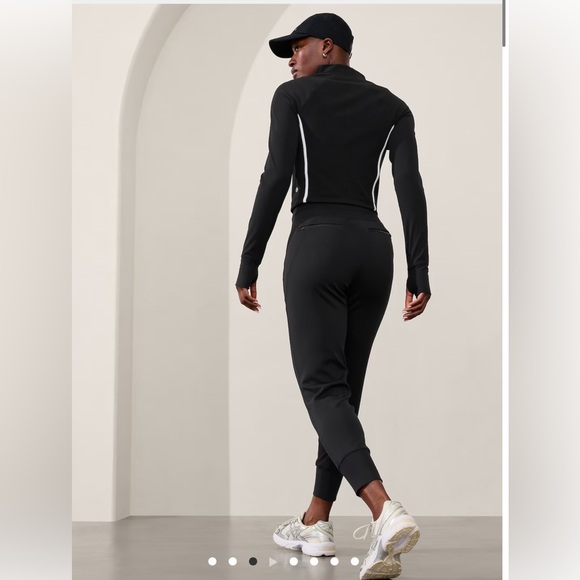 Athleta Venice HIGH RISE Jogger // Black #597888 - Picture 2 of 16